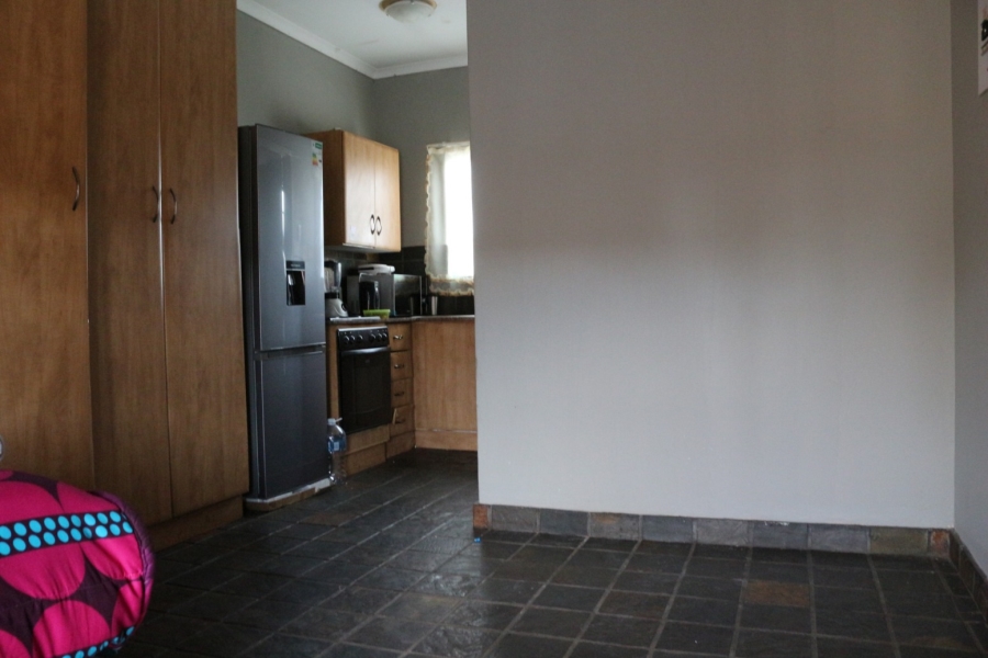 1 Bedroom Property for Sale in Dassie Rand North West